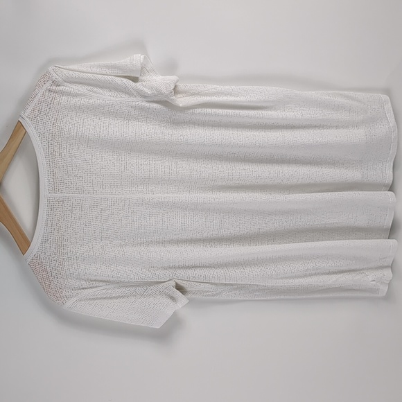 Lululemon Short sleeve Tee - Picture 3 of 6